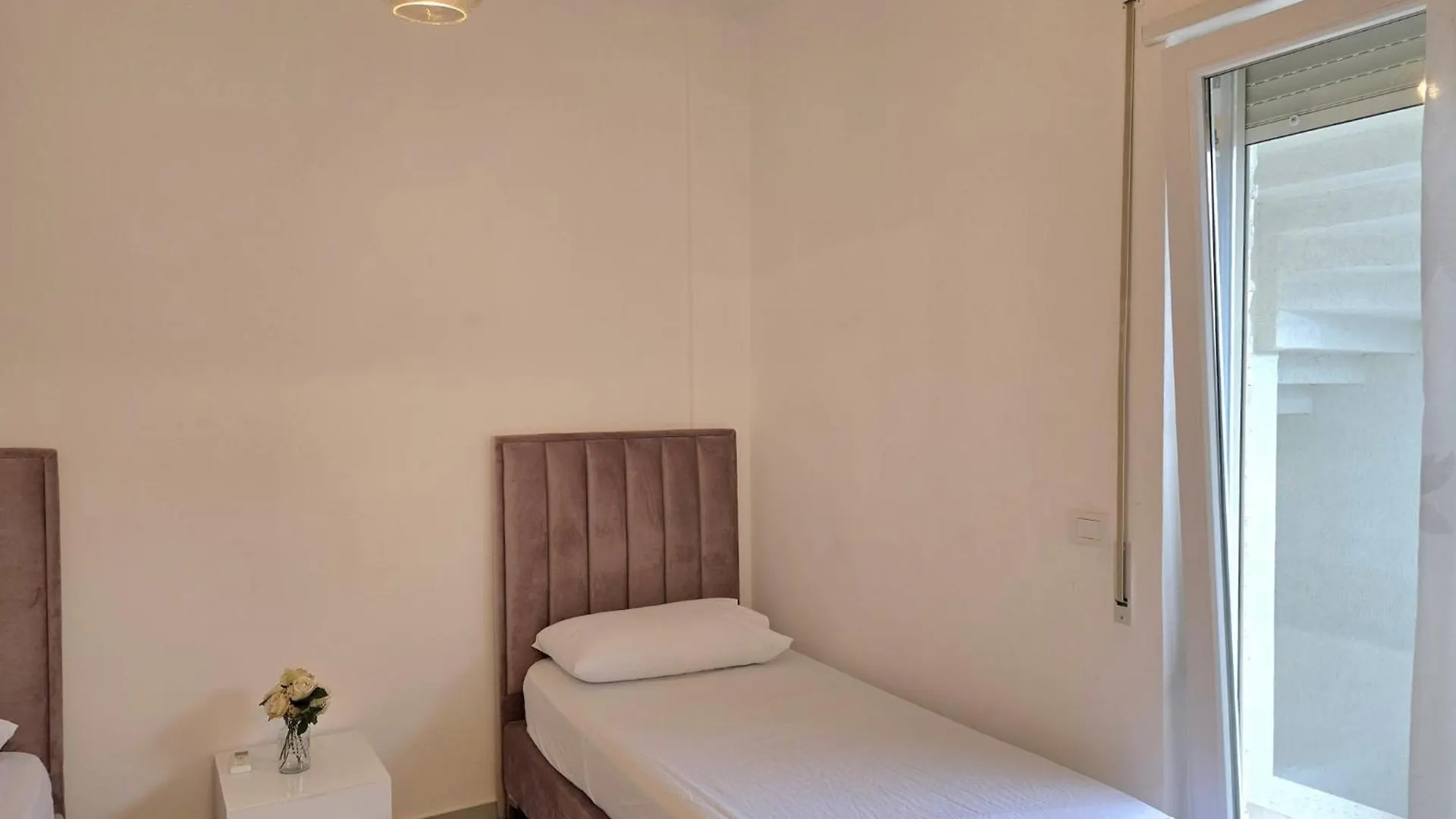 Secure Beach Apartment In Lalzit Bay Plazhi San Pietro